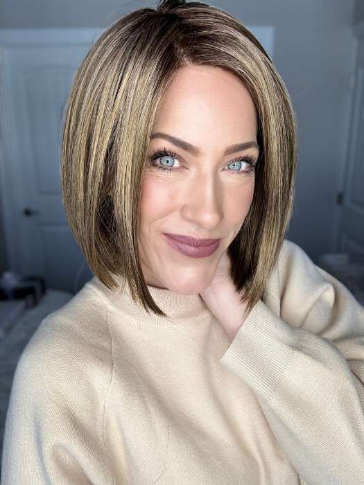 London | Synthetic Lace Front Wig (Mono Part)